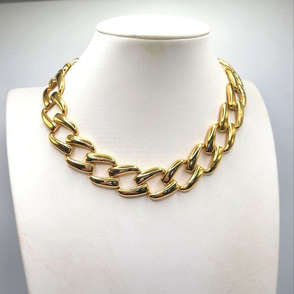 Napier Vintage Necklace And Earrings Set, Gold Toned Link Chain - Picture 2 of 7